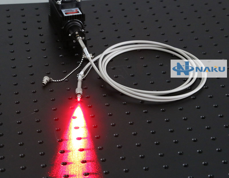 635nm±1nm 2000mW 红色激光 高功率 光纤耦合激光器